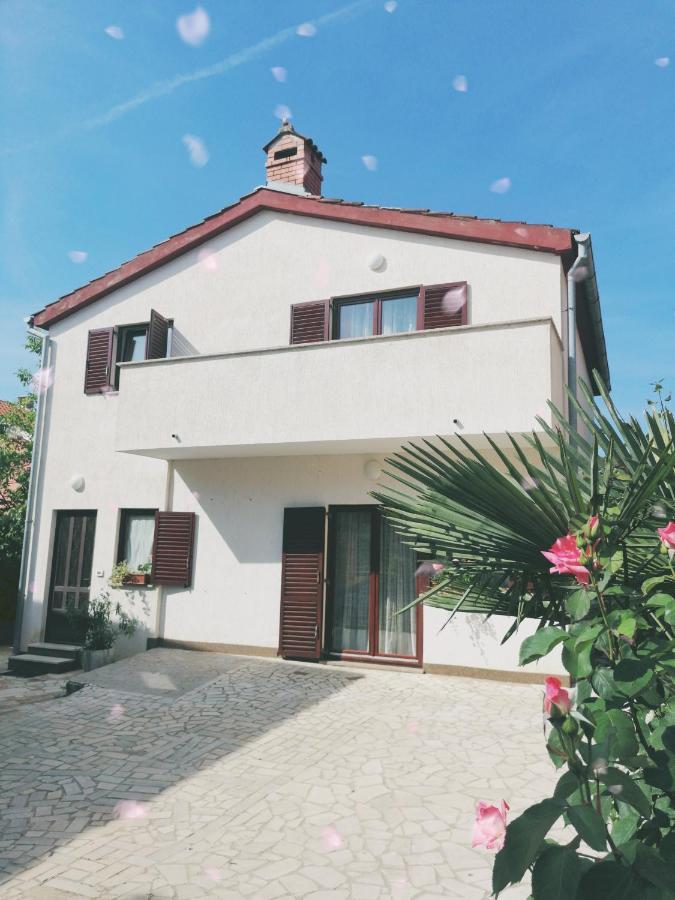فيلا House Manola روفينج المظهر الخارجي الصورة